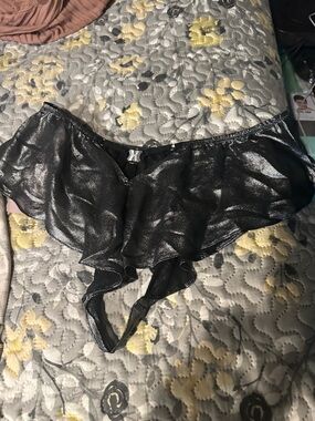 Savage X Fenty Shimmery Black Ruffled Bikini Panty